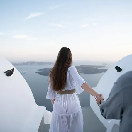 أون ذا روكس - سمول لوكشري هوتلز أوف ذا وورلد