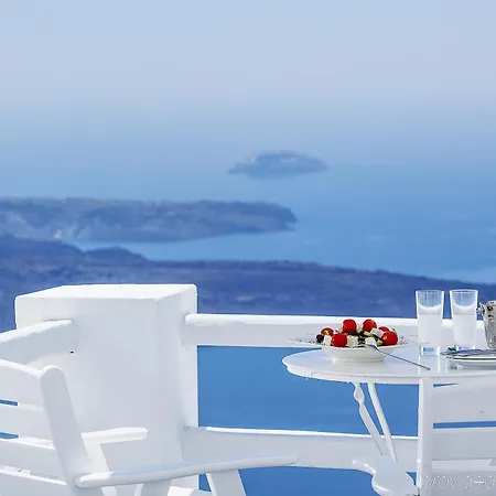 أون ذا روكس - سمول لوكشري هوتلز أوف ذا وورلد