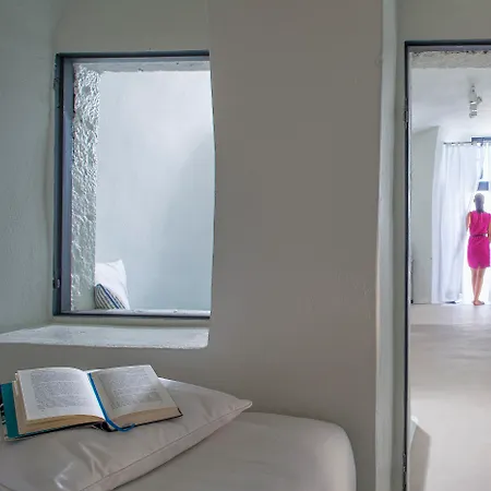 Hotel On The Rocks - Small Luxury Of The World (adults Only) Imerovigli (Santorini)