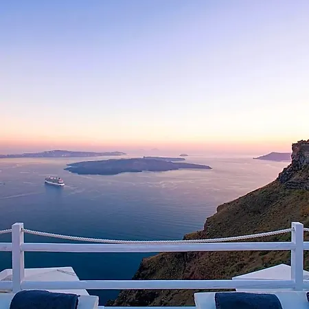 On The Rocks - Small Luxury Of The World (adults Only) Hotel Imerovigli (Santorini)