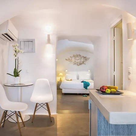 On The Rocks - Small Luxury Of The World (adults Only) Imerovigli (Santorini)
