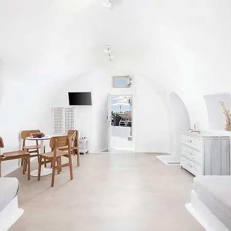 On The Rocks - Small Luxury Of The World (adults Only) 4*
