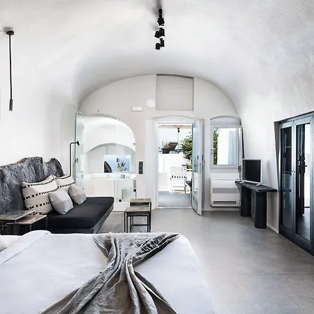 On The Rocks - Small Luxury Of The World (adults Only) 4*