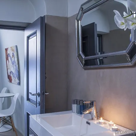 On The Rocks - Small Luxury Of The World (adults Only) 4* Imerovigli (Santorini)