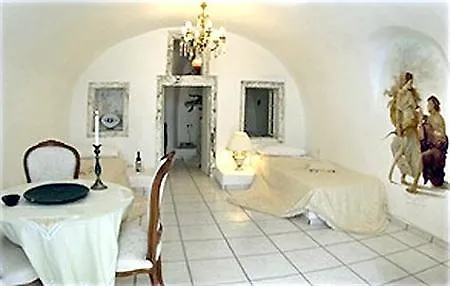 On The Rocks - Small Luxury Of The World (adults Only) Hotel Imerovigli (Santorini)