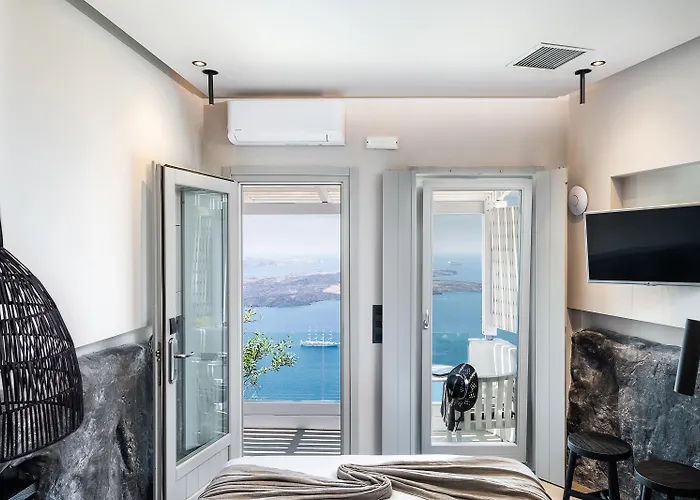 On The Rocks - Small Luxury Of The World (adults Only)