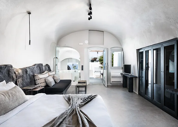 On The Rocks - Small Luxury Of The World (adults Only) Hotel Imerovigli (Santorini)