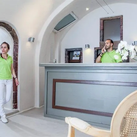 On The Rocks - Small Luxury Of The World (adults Only) Hotel Imerovigli (Santorini)